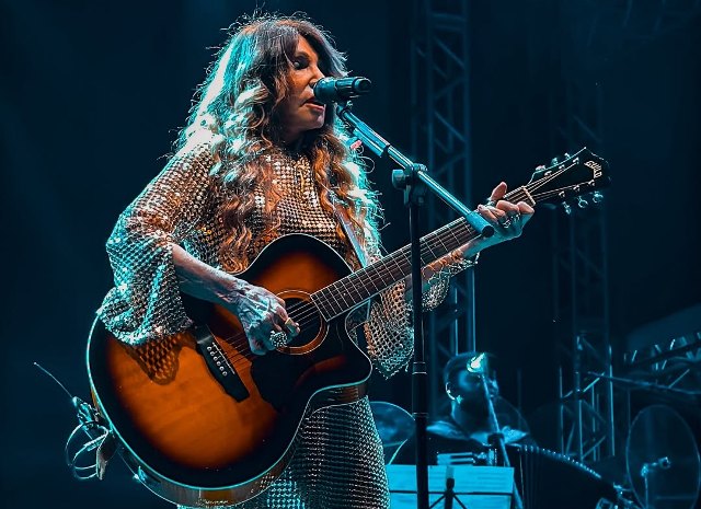 Elba Ramalho é anunciada como atração do Picos Cidade Junina 2026