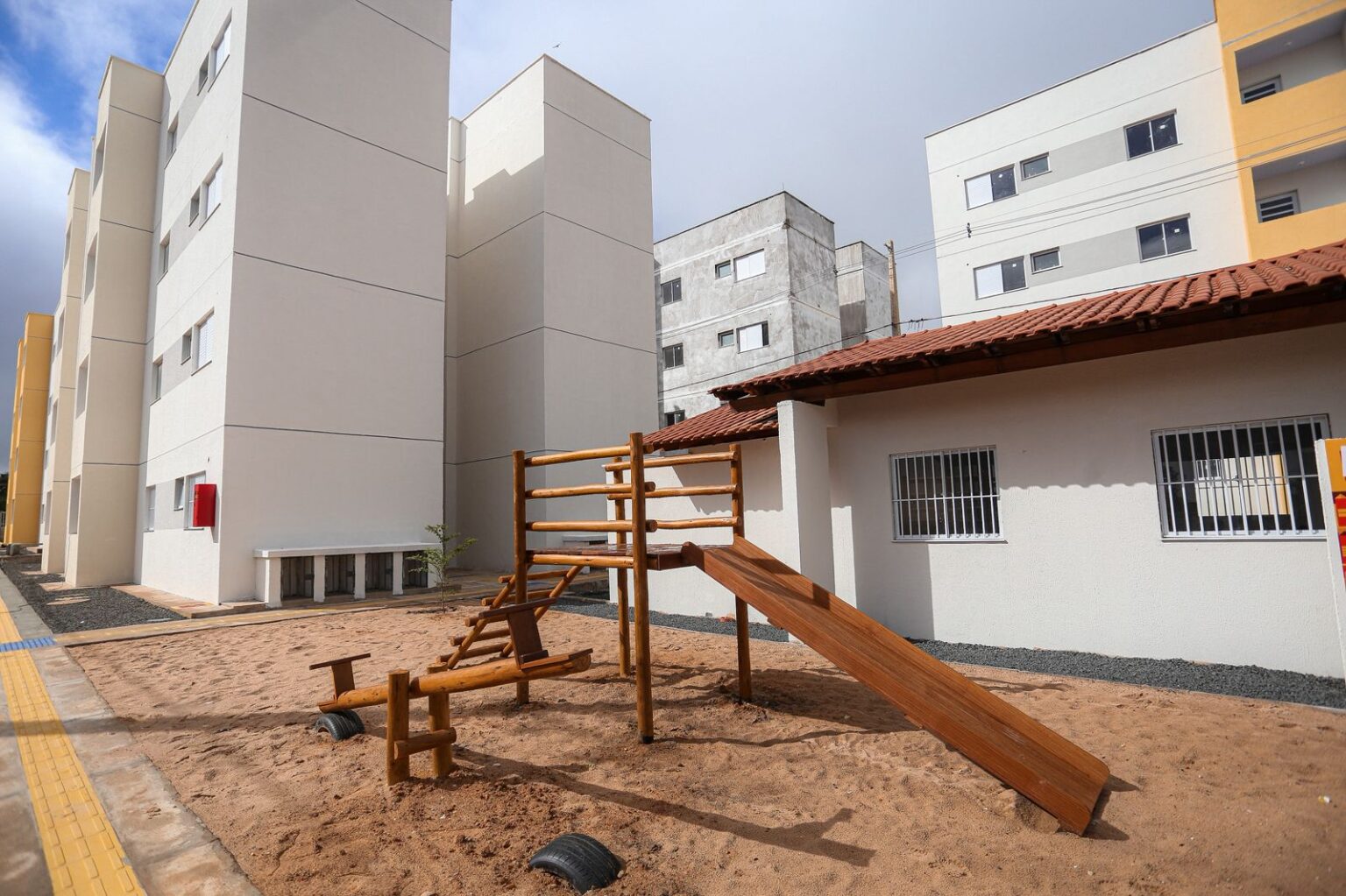 Governo do PT destina mais de R$ 11 milhões para habitação em três cidades do Piauí