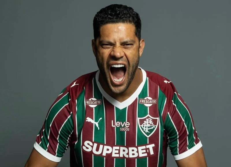Fluminense anuncia contratação de Hulk