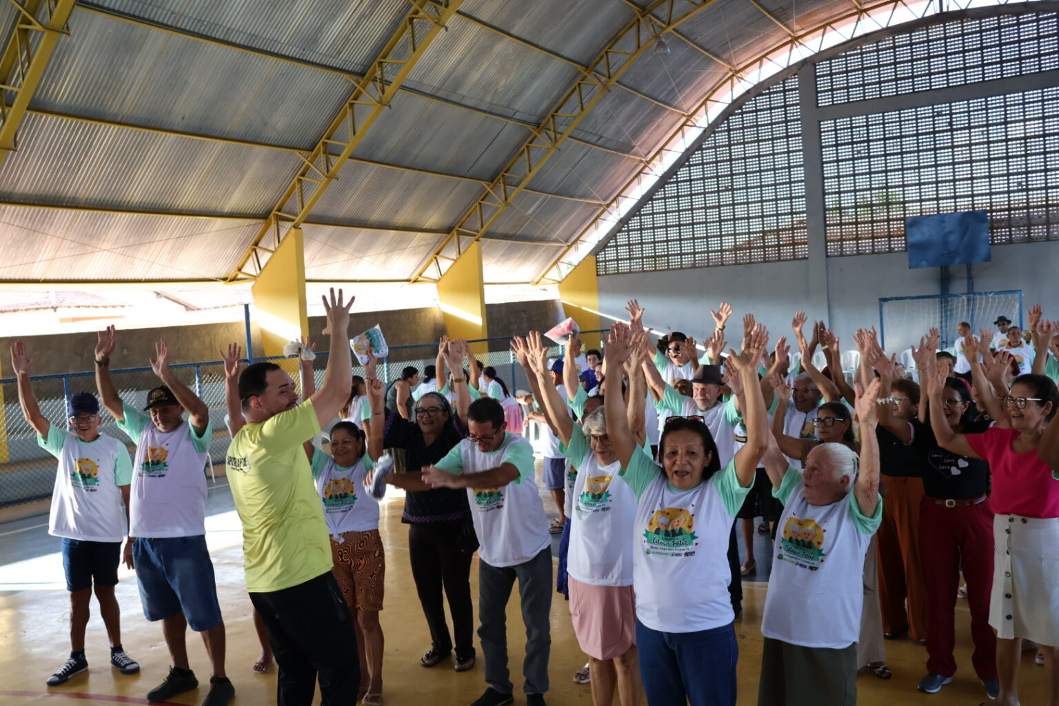 Idoso prontos para cumprir obrigação eleitoral